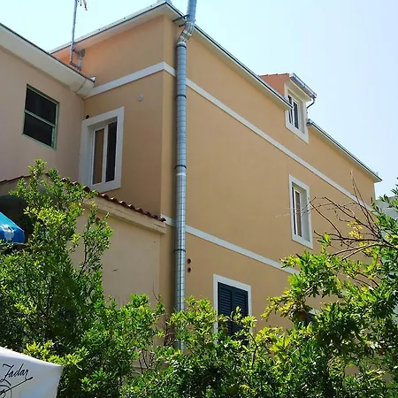 Bobbi Apartmán *